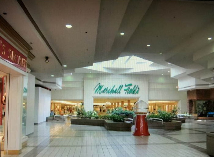 Summit Place Mall (Pontiac Mall) - Vintage Photo